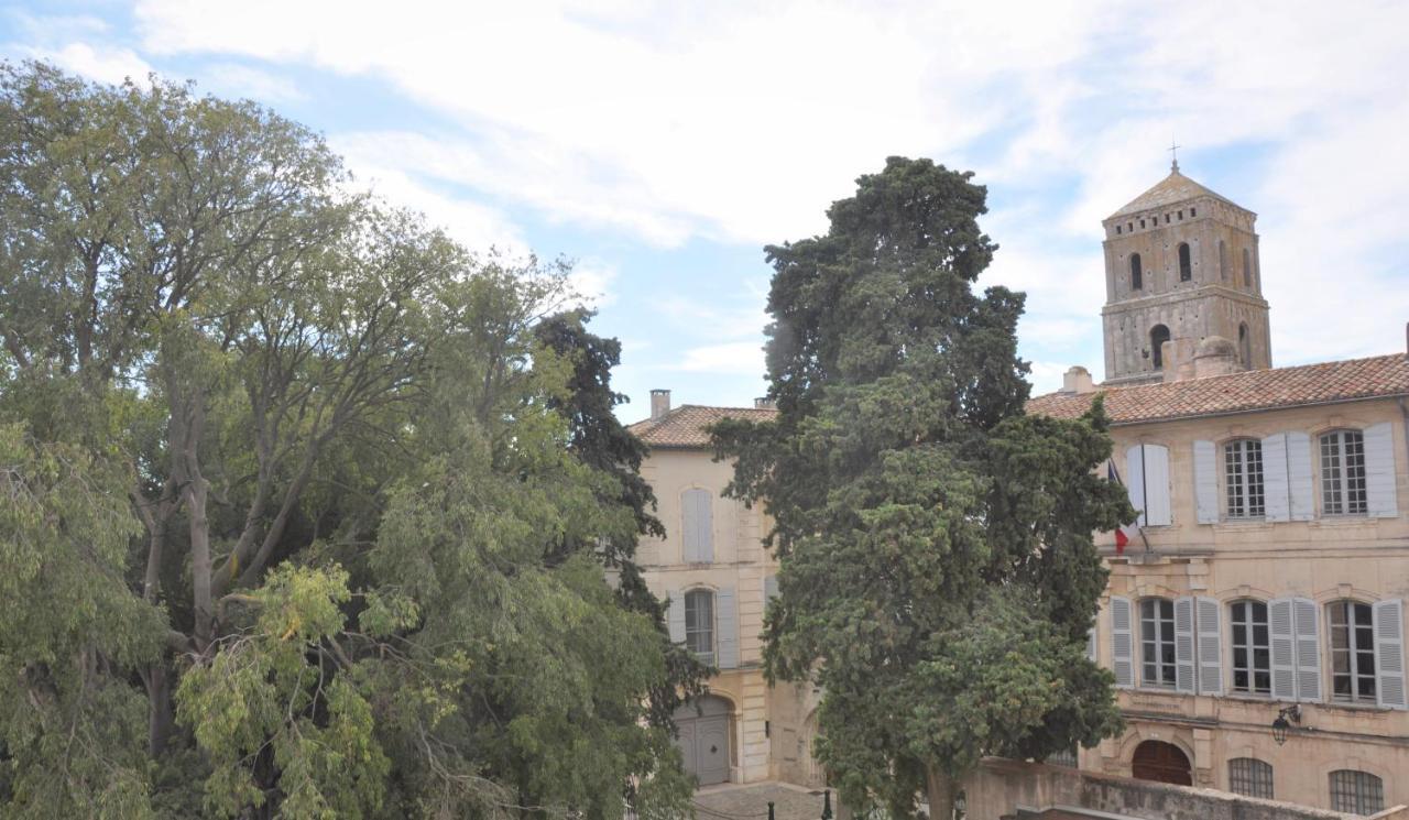 Holiday In Arles -Appartement Du Theatre Antique Bagian luar foto